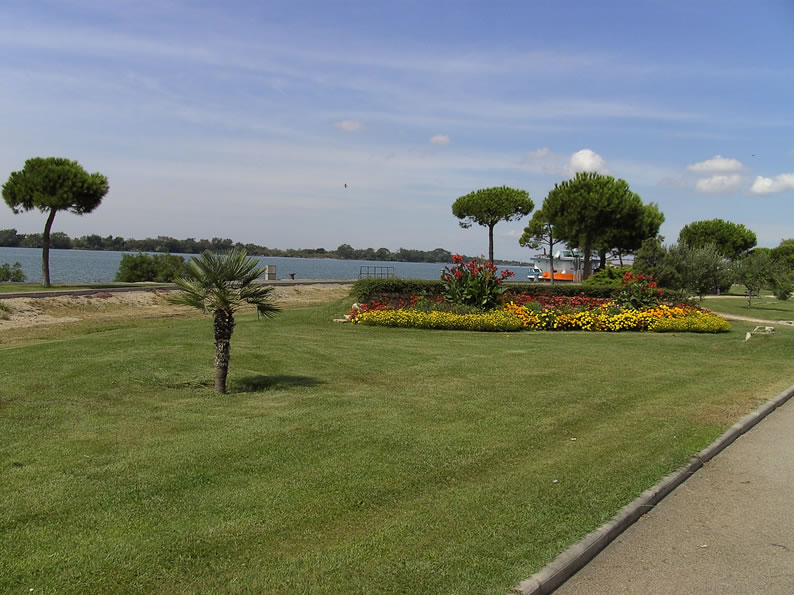 PORT-SAINT-LOUIS square on the Rhone bank